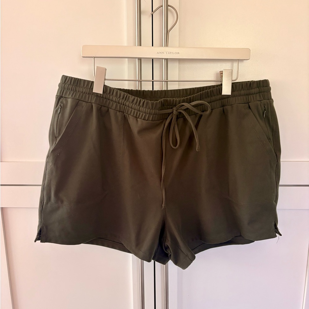 Cynthia Rowley designer Olive Drawstring Shorts